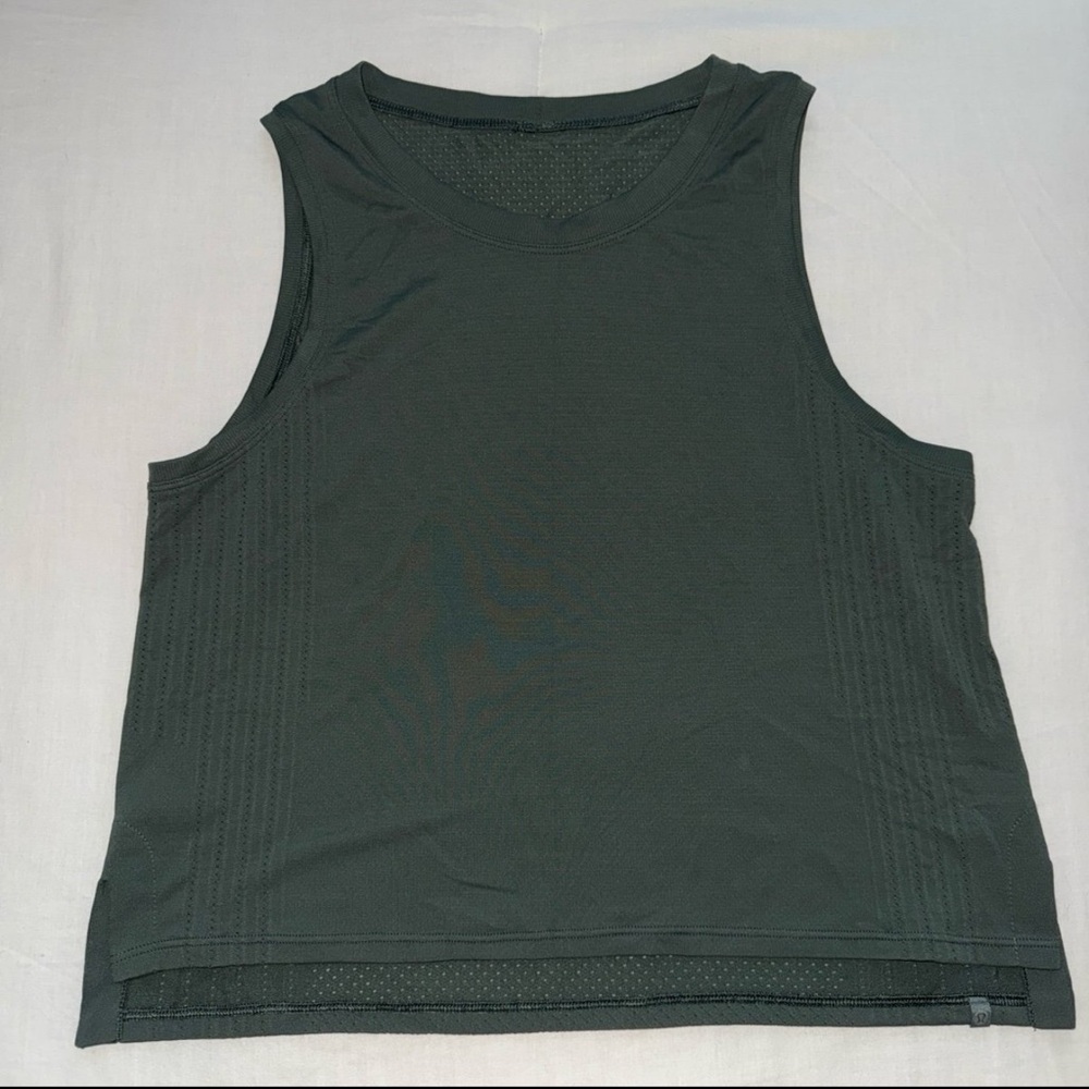 Lululemon tank top